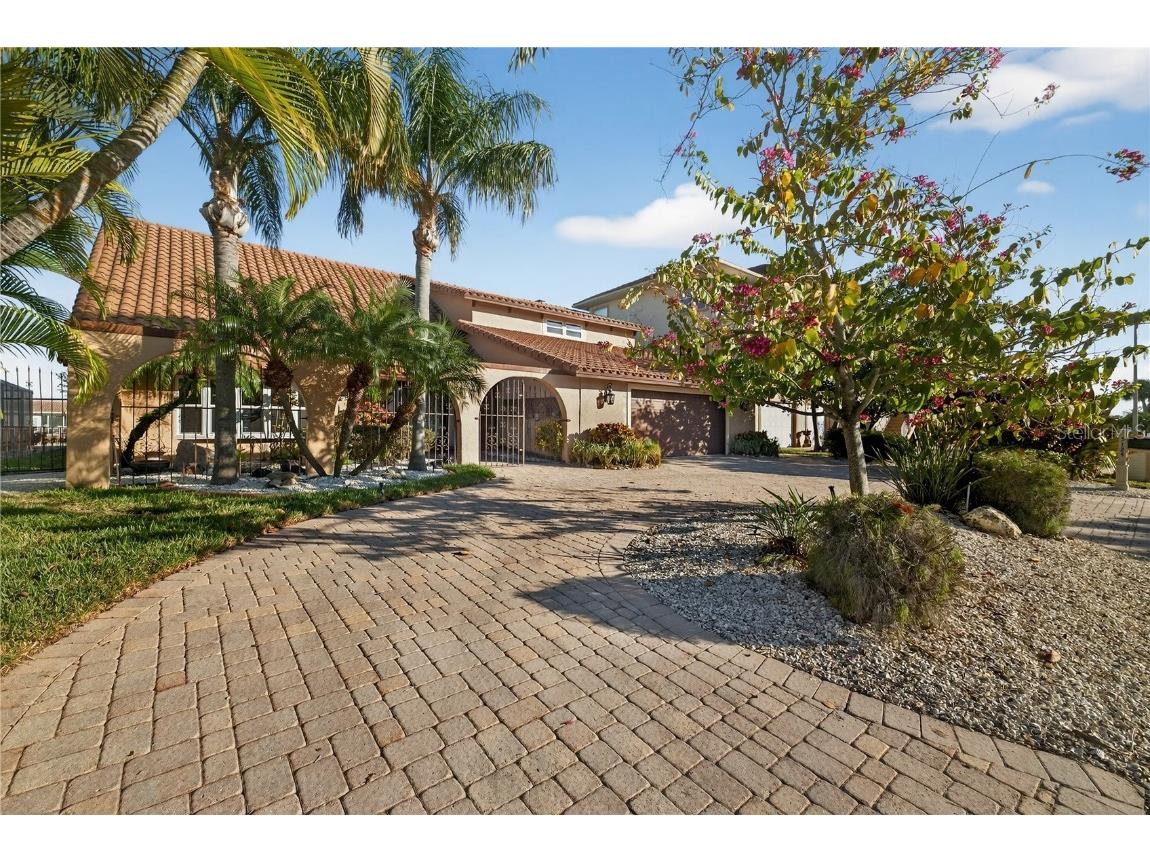 5124 South Shore Drive New Port Richey FL 34652 W7880289 image9