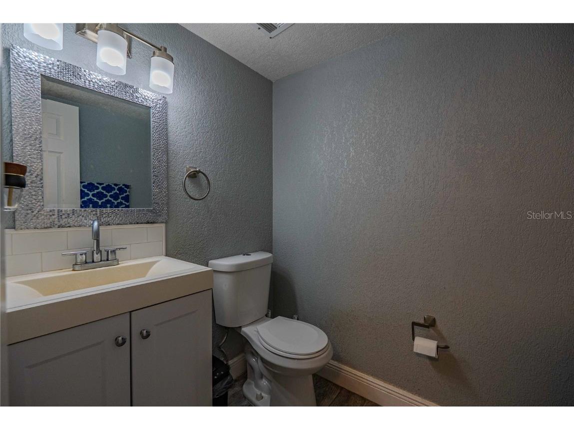 5124 Springwood Drive Tampa FL 33624 TB8450816 image11