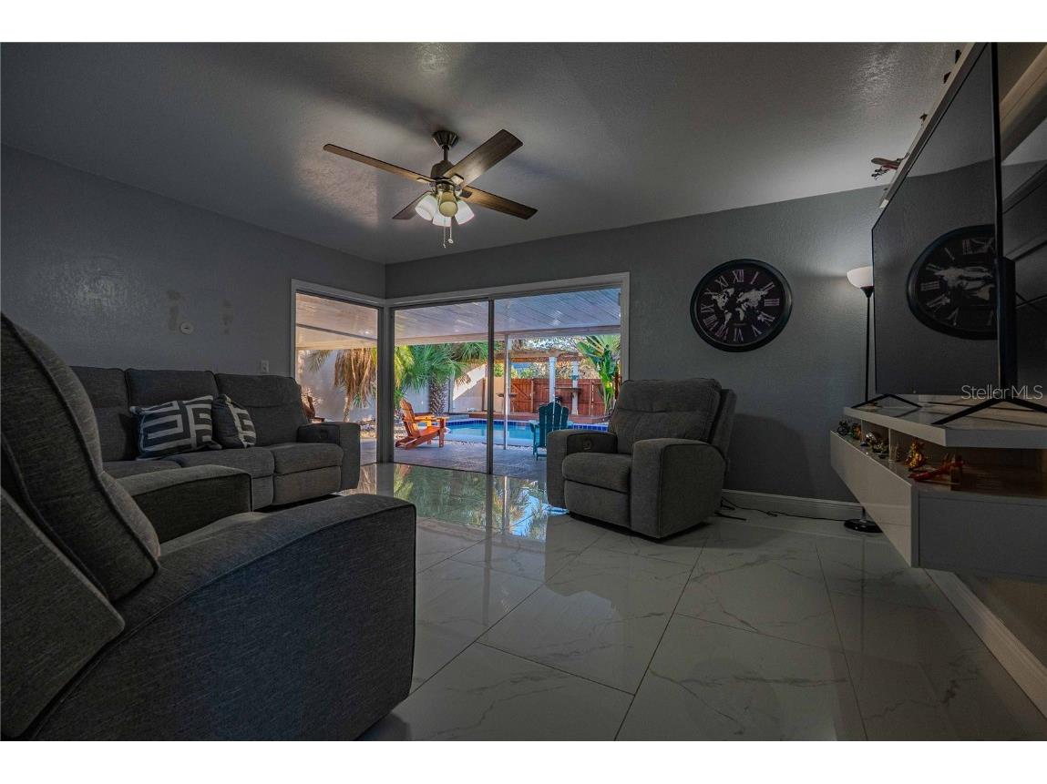 5124 Springwood Drive Tampa FL 33624 TB8450816 image3