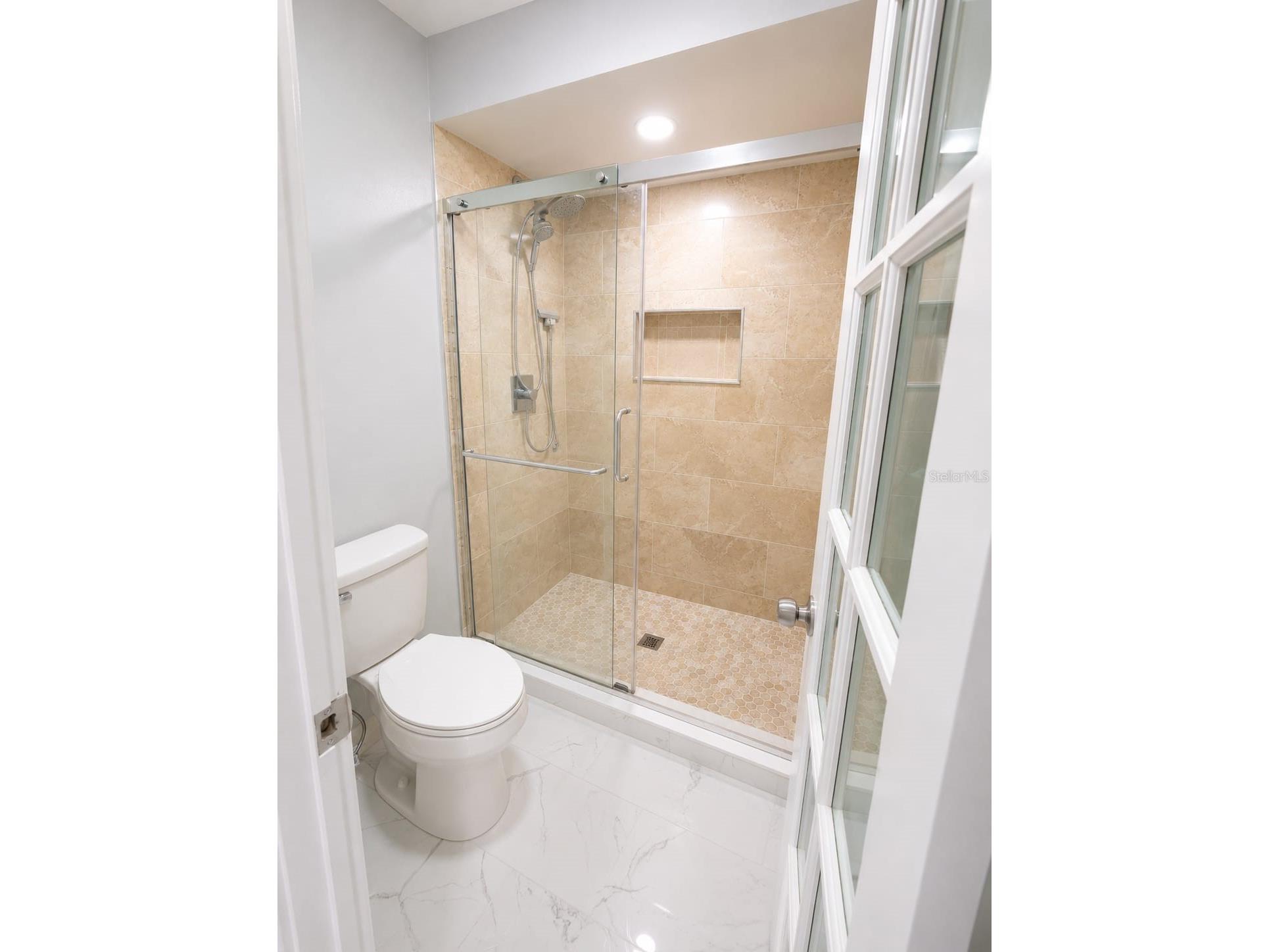 5124 Springwood Drive Tampa FL 33624 TB8512038 image14