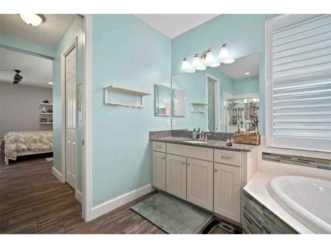 5125 Admiral Pointe Drive Apollo Beach FL 33572 TB8424462 image36