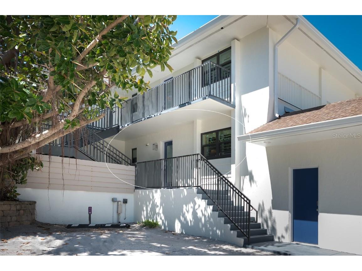 5125 Gulf Of Mexico Drive #4 Longboat Key FL 34228 - GULF OF MEXICO A4645905 image4