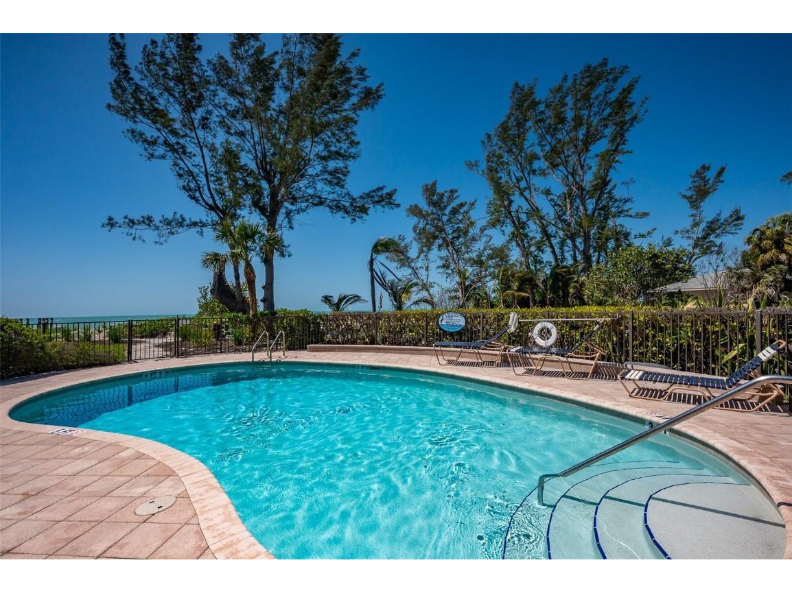 5125 Gulf Of Mexico Drive #4 Longboat Key FL 34228 - GULF OF MEXICO A4645905 image46