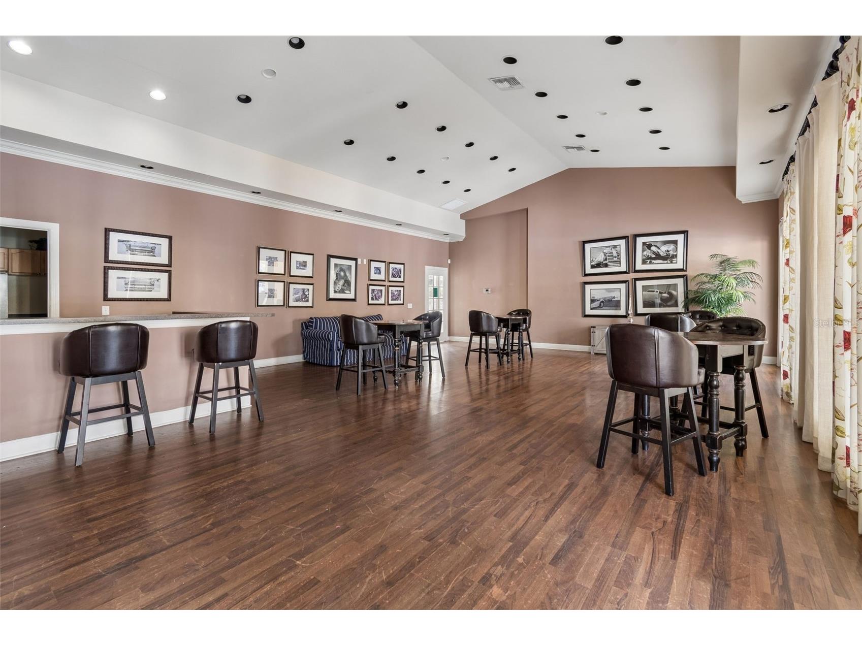 5125 Palm Springs Boulevard #15105 Tampa FL 33647 TB8517182 image33