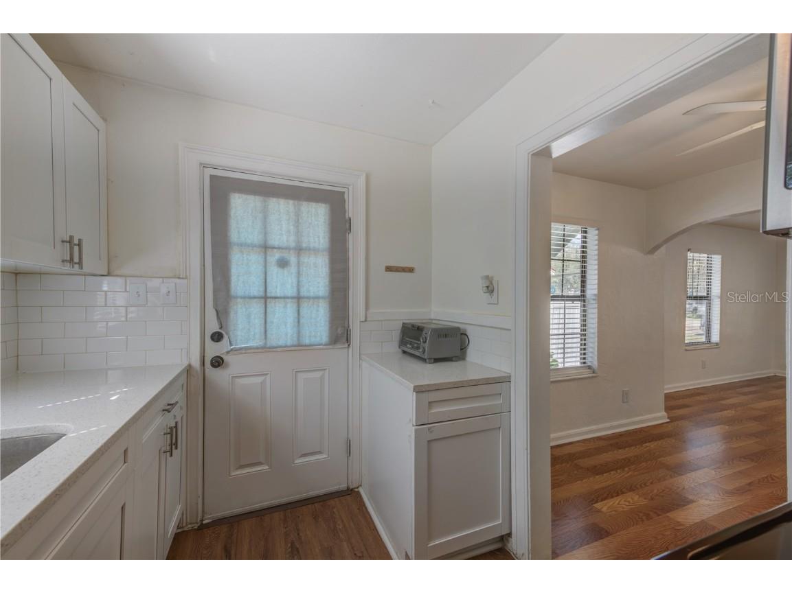 5126 1st Avenue N Saint Petersburg FL 33710 TB8436224 image11