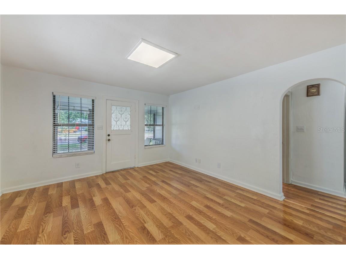 5126 1st Avenue N Saint Petersburg FL 33710 TB8436224 image7