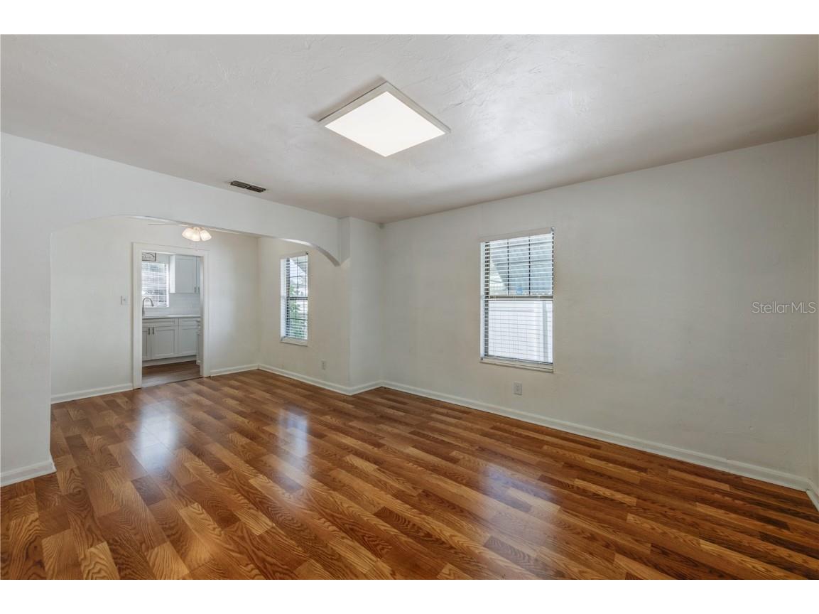 5126 1st Avenue N Saint Petersburg FL 33710 TB8436224 image8