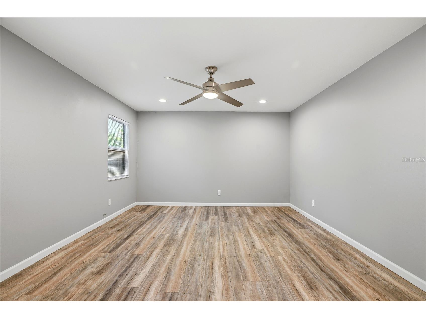 5127 4th Avenue S Saint Petersburg FL 33707 TB8505839 image18