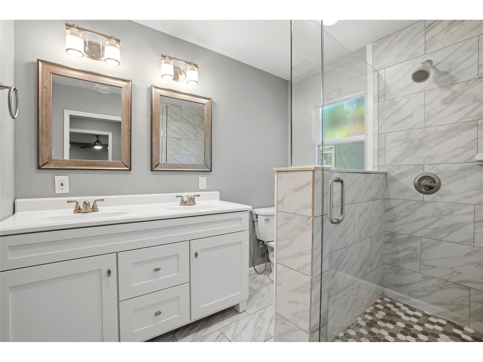 5127 4th Avenue S Saint Petersburg FL 33707 TB8505839 image19