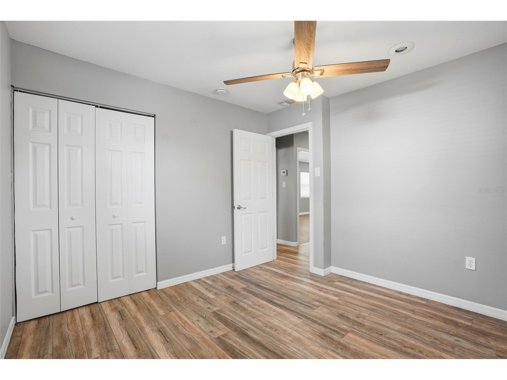 5127 4th Avenue S Saint Petersburg FL 33707 TB8505839 image23