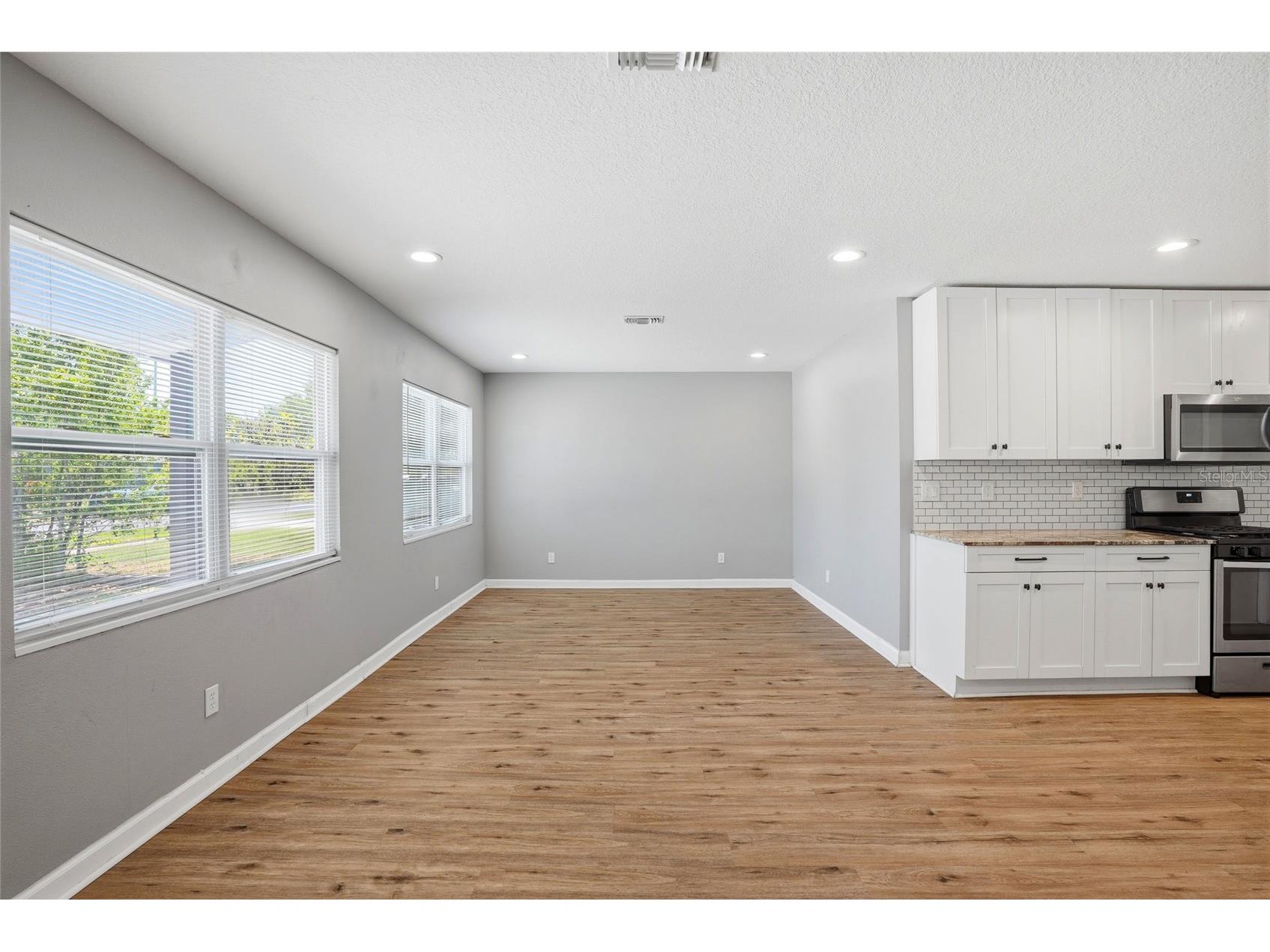 5127 4th Avenue S Saint Petersburg FL 33707 TB8505839 image4