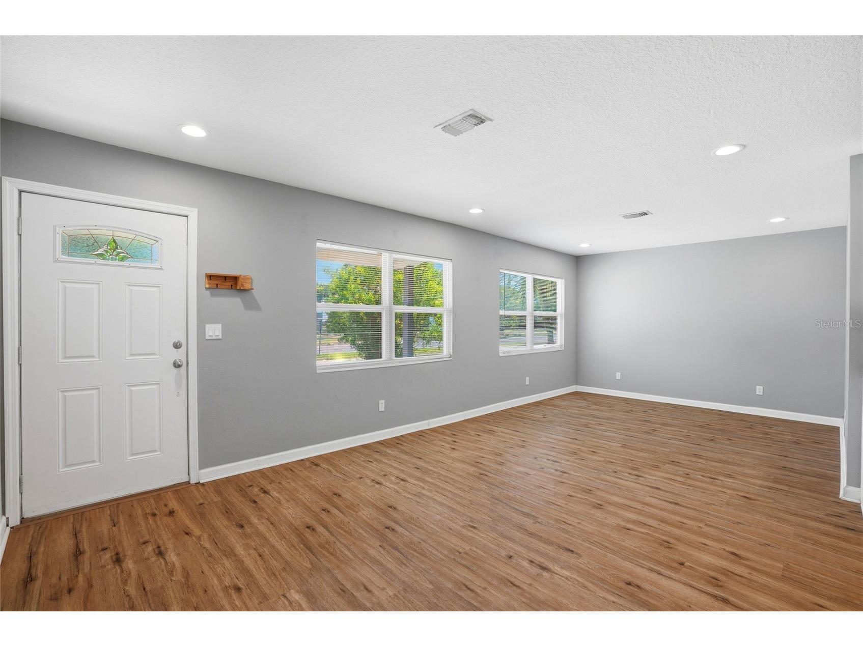 5127 4th Avenue S Saint Petersburg FL 33707 TB8505839 image5