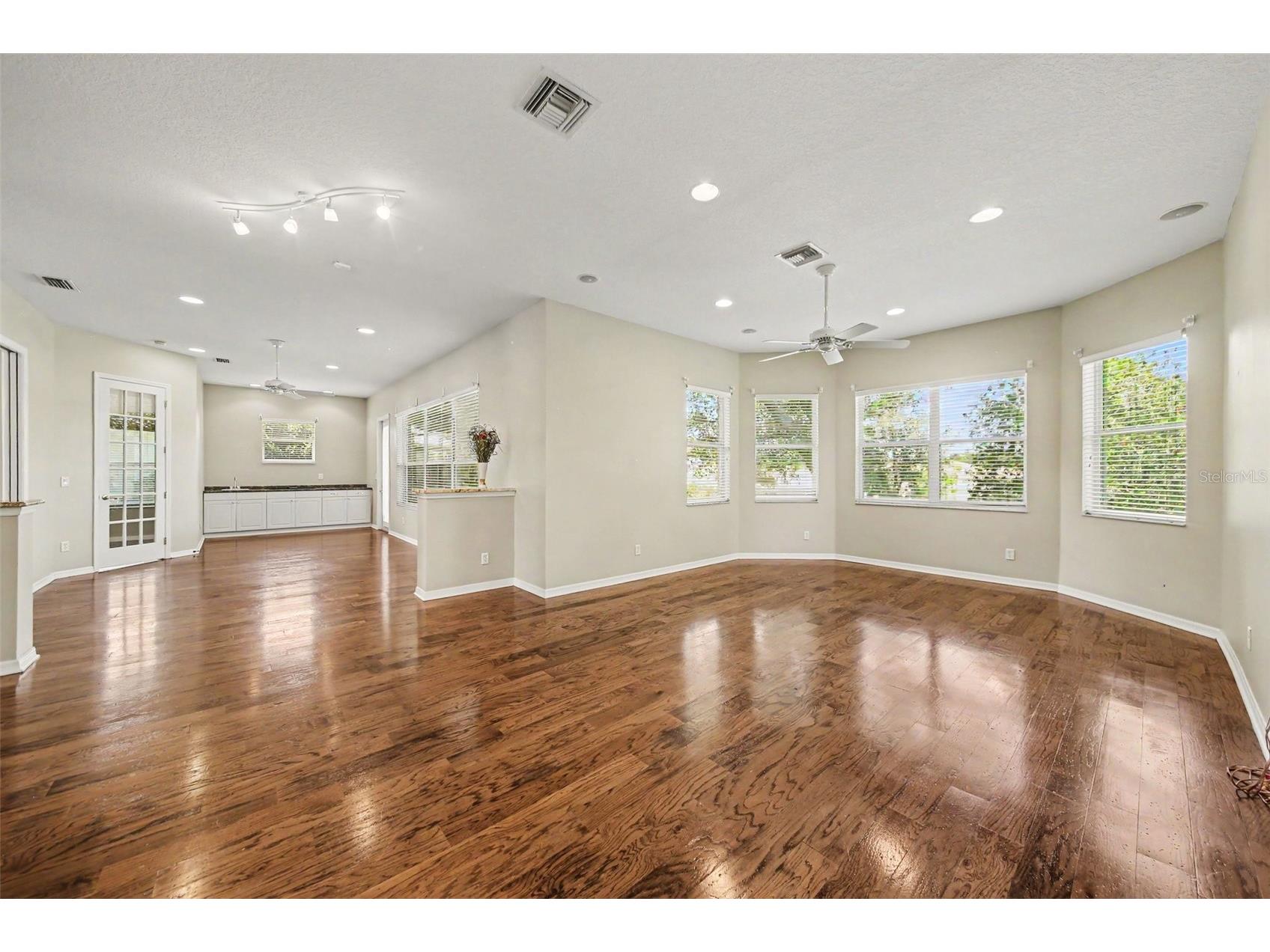 5127 Aurora Drive Leesburg FL 34748 O6418513 image16