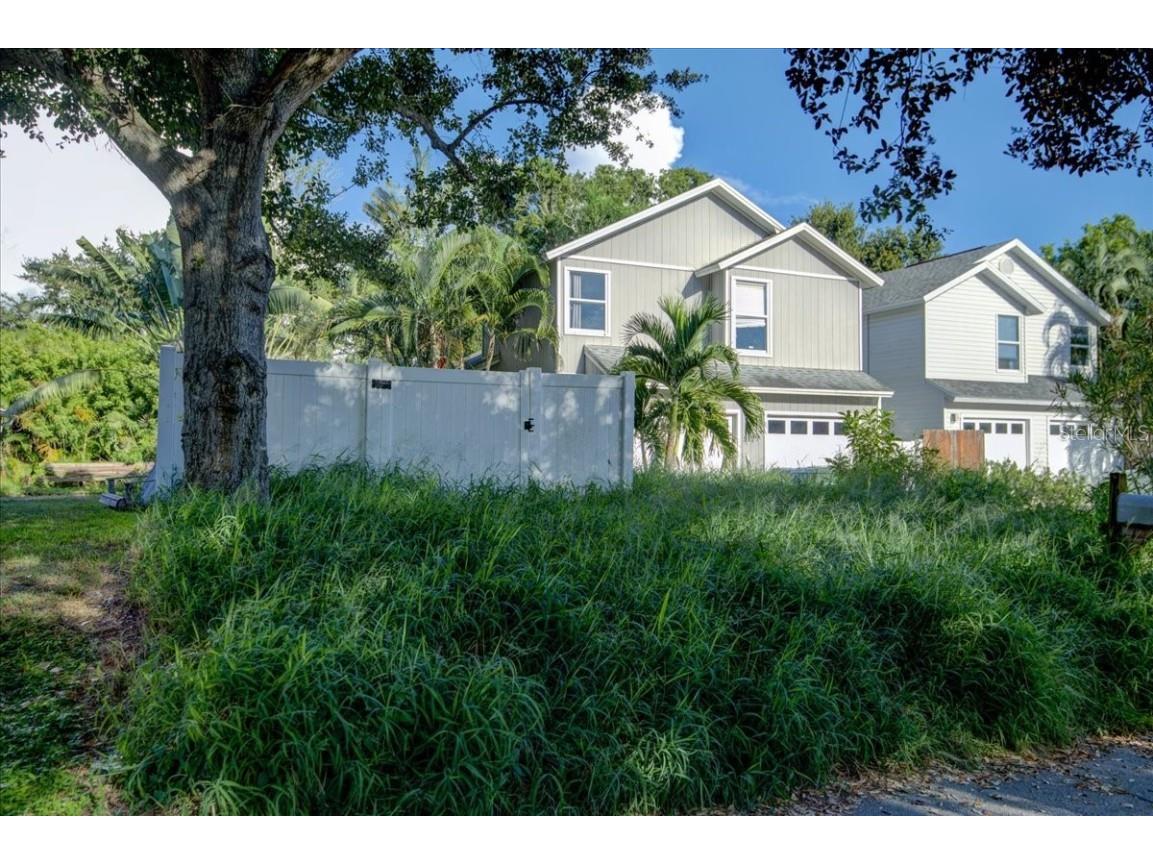 5127 Moeller Avenue Sarasota FL 34233 C7515931 image1