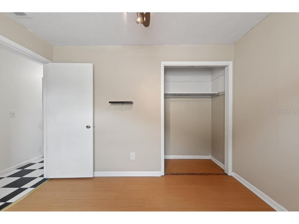 5127 Pine Street Seffner FL 33584 TB8516203 image17