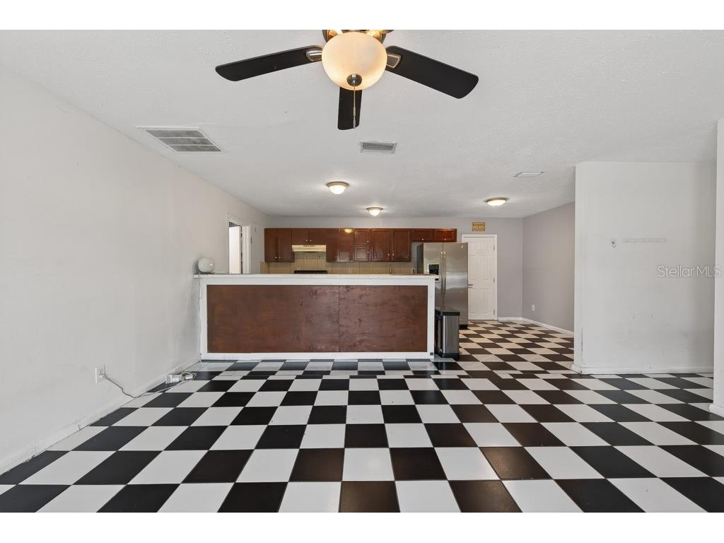 5127 Pine Street Seffner FL 33584 TB8516203 image2