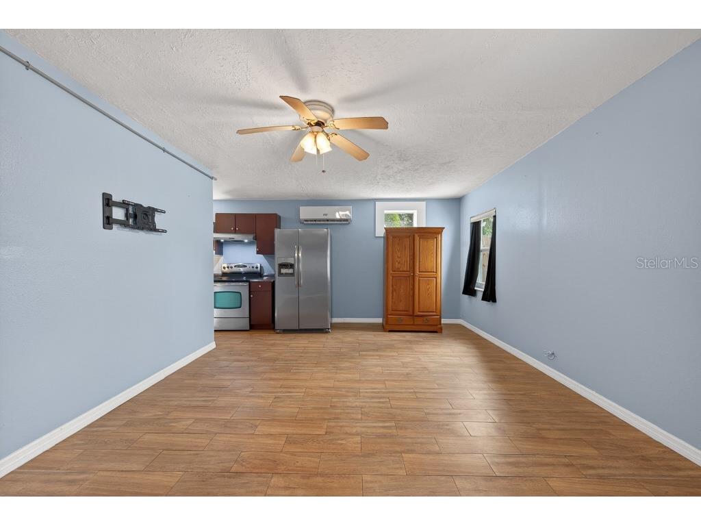 5127 Pine Street Seffner FL 33584 TB8516203 image24