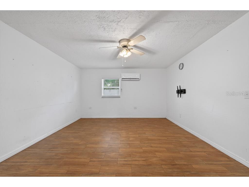 5127 Pine Street Seffner FL 33584 TB8516203 image32