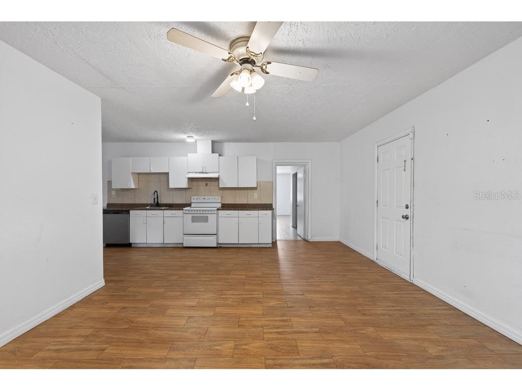 5127 Pine Street Seffner FL 33584 TB8516203 image33