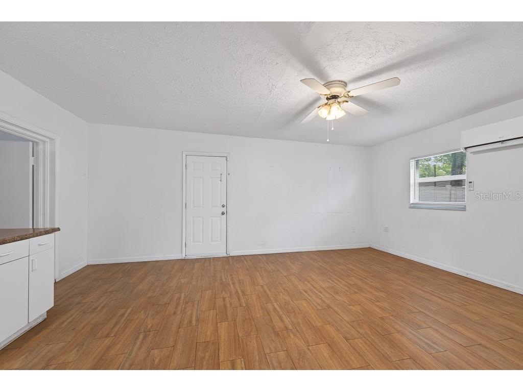5127 Pine Street Seffner FL 33584 TB8516203 image34
