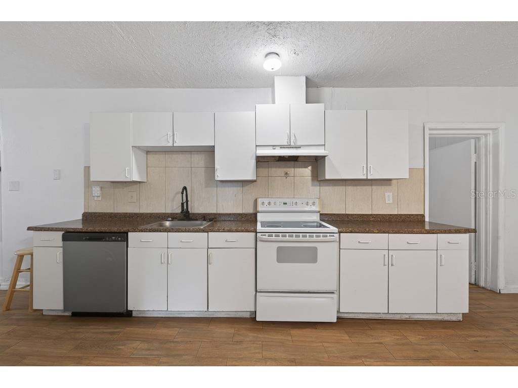 5127 Pine Street Seffner FL 33584 TB8516203 image35