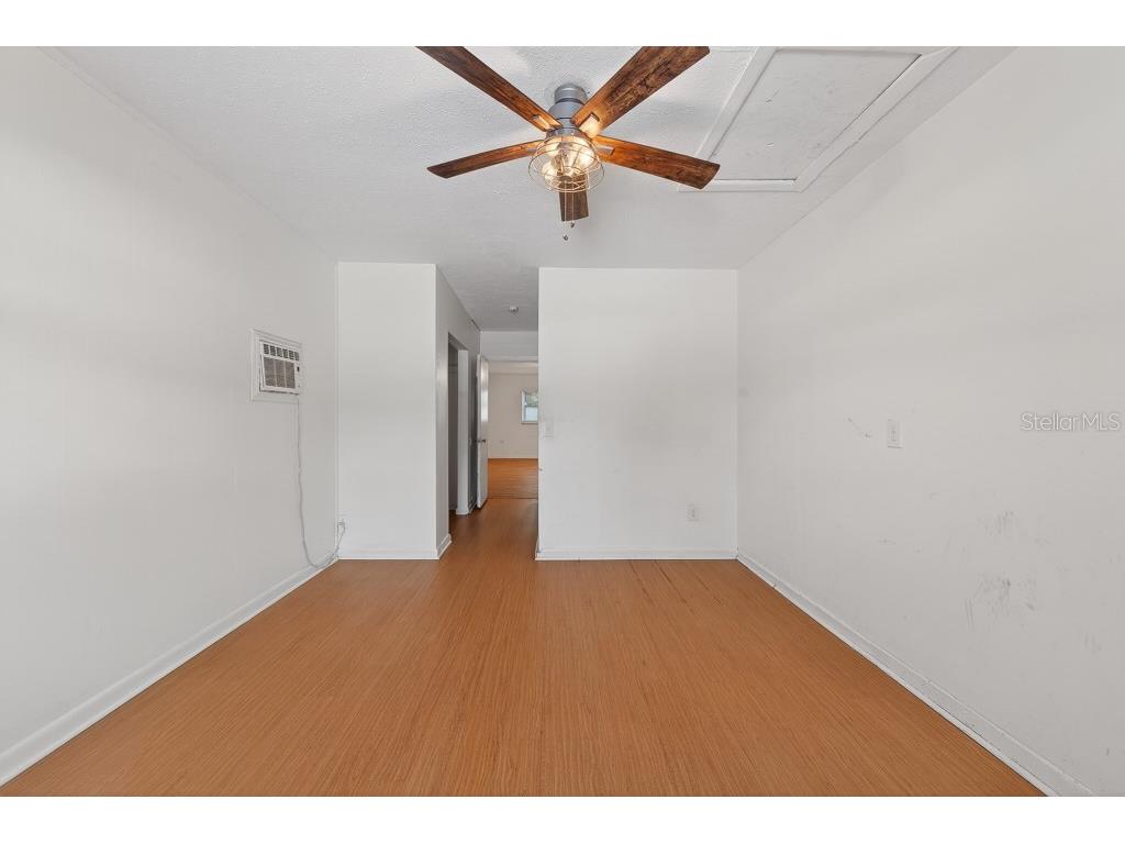 5127 Pine Street Seffner FL 33584 TB8516203 image42