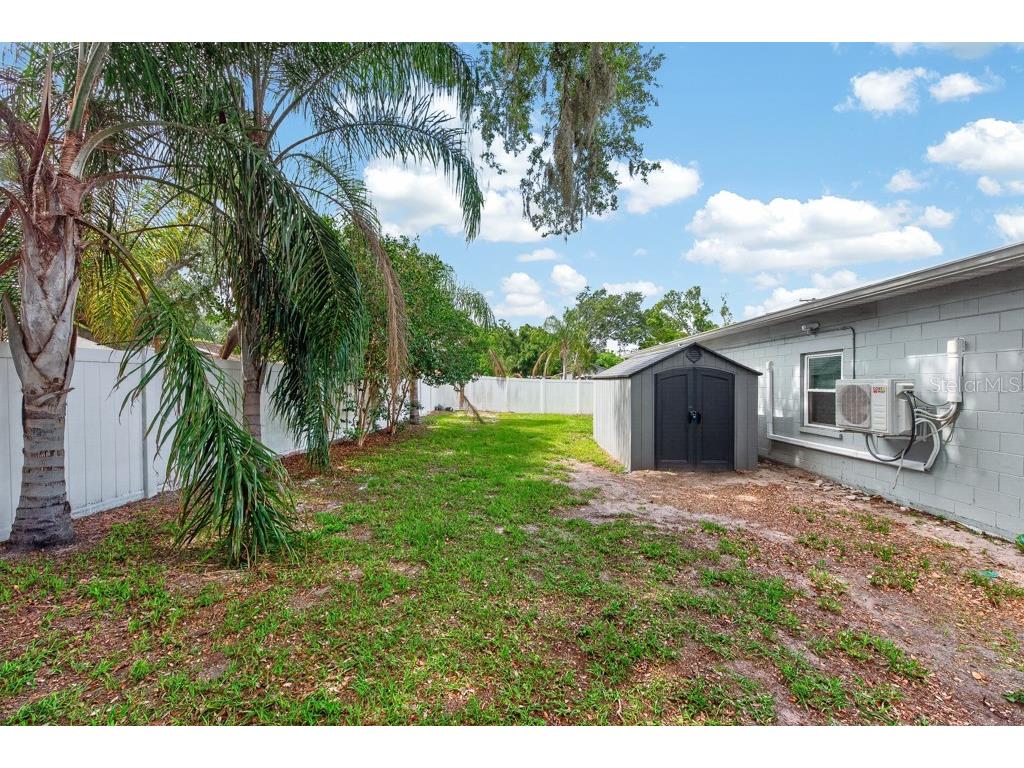 5127 Pine Street Seffner FL 33584 TB8516203 image44