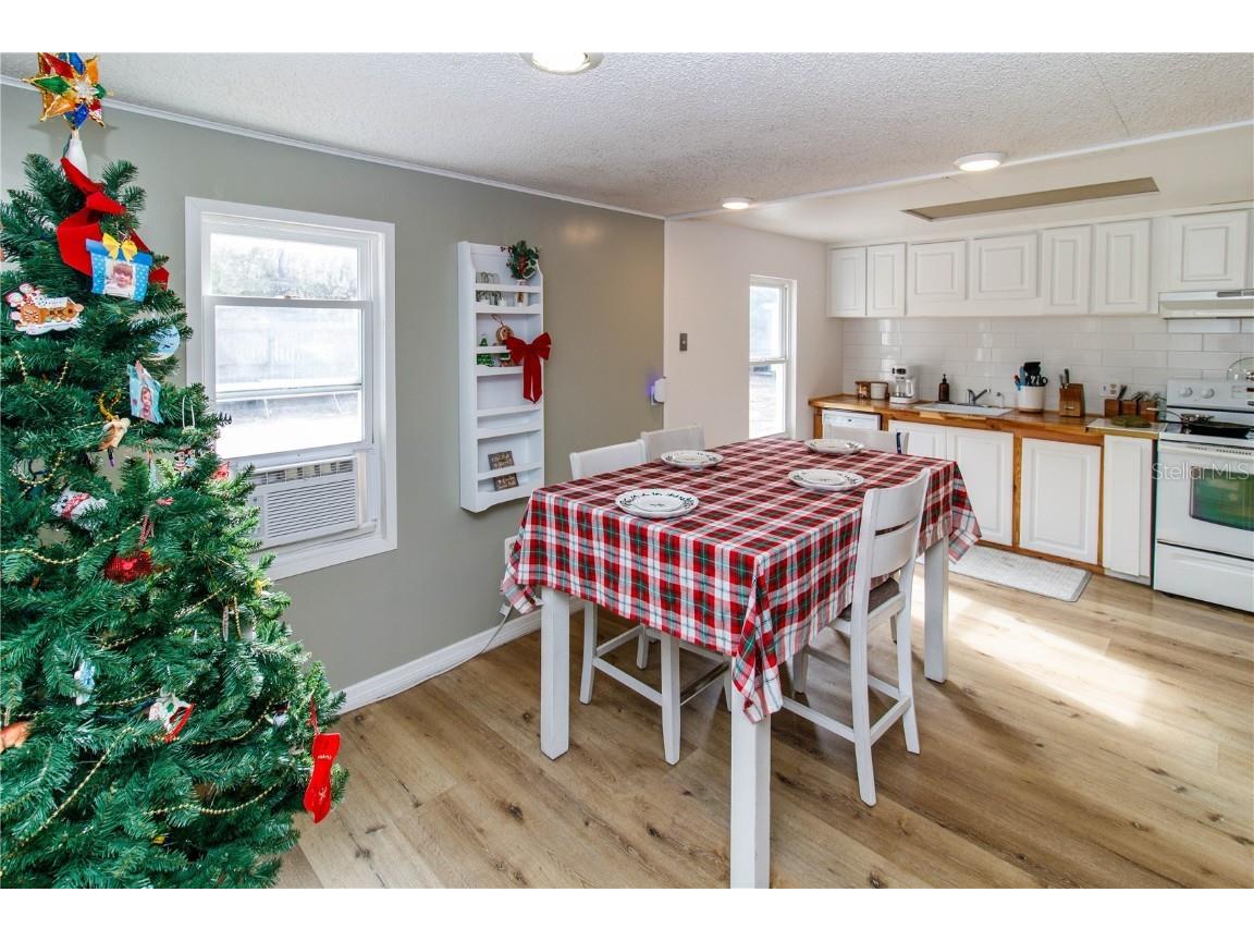 5127 Yearling Avenue Weeki Wachee FL 34607 TB8455324 image3