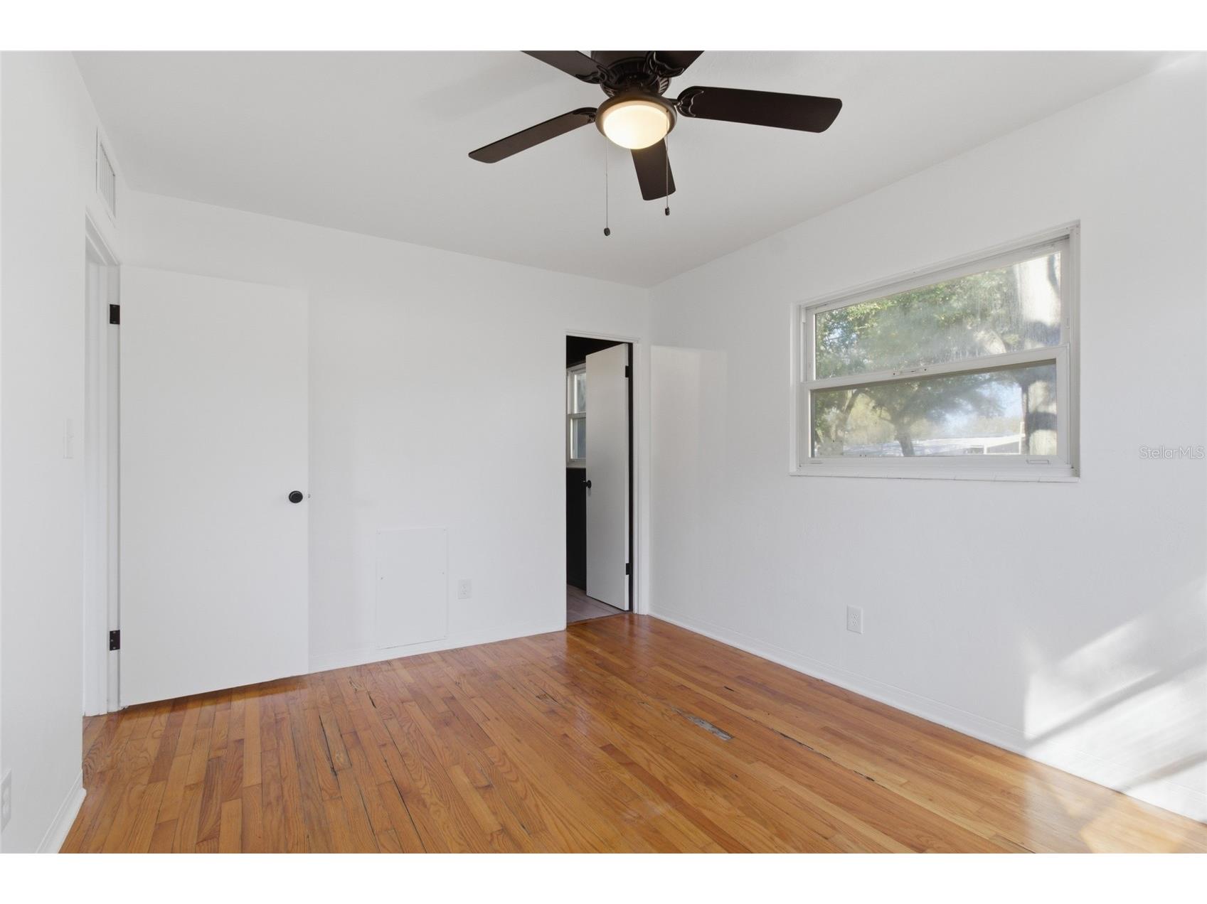 5128 18th Street N Saint Petersburg FL 33714 TB8475443 image18