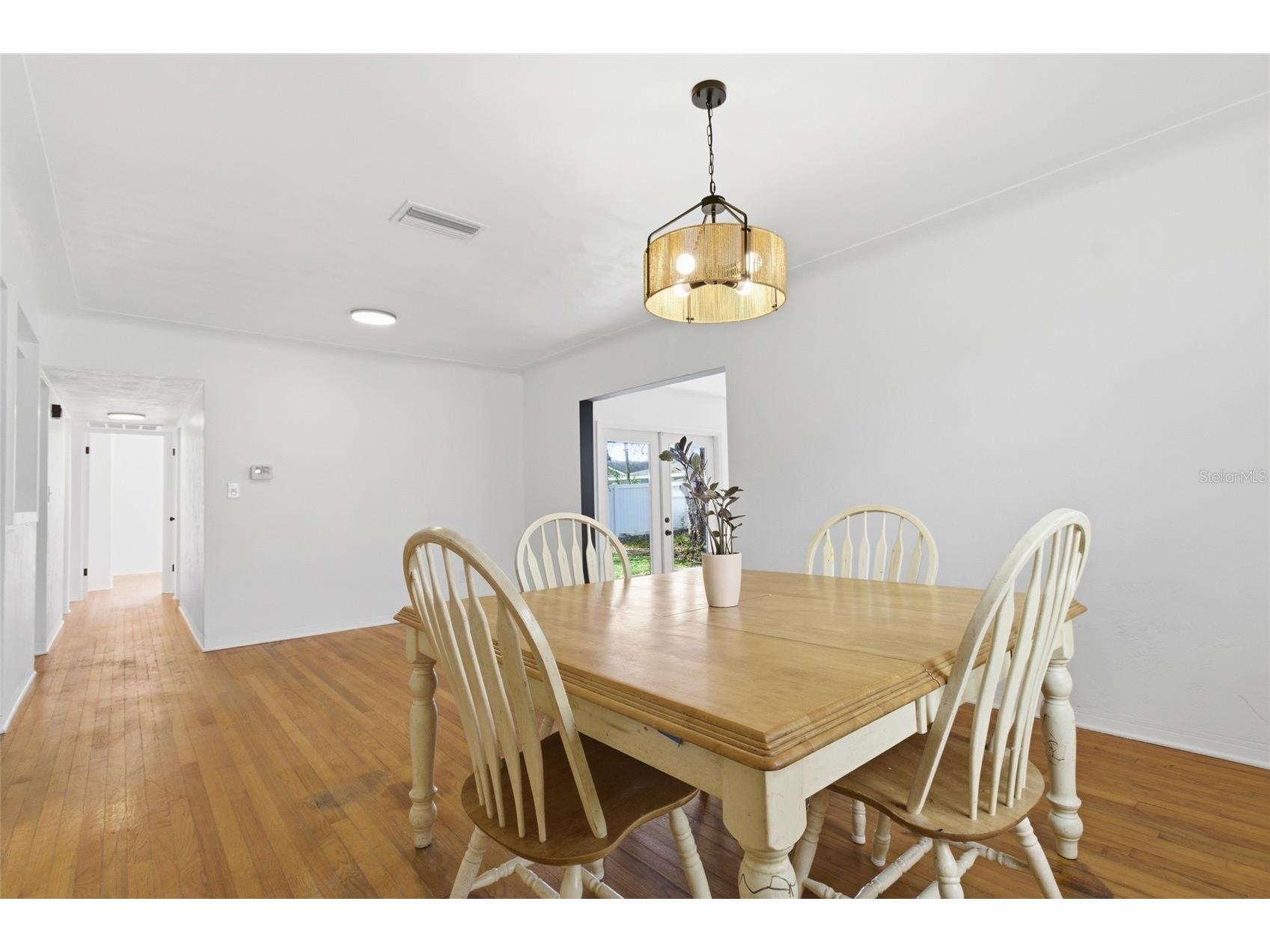5128 18th Street N Saint Petersburg FL 33714 TB8475443 image7