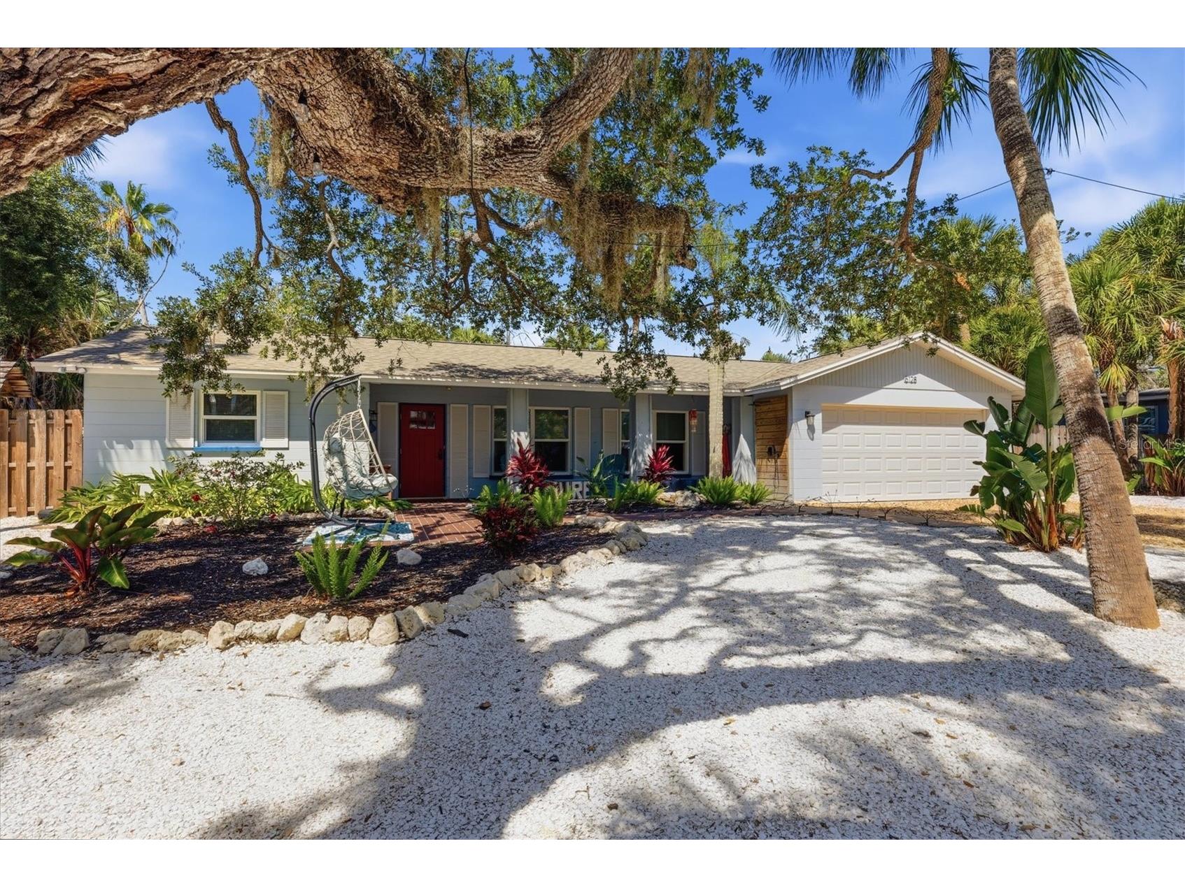 5128 Oxford Drive Sarasota FL 34242 A4697056 image1