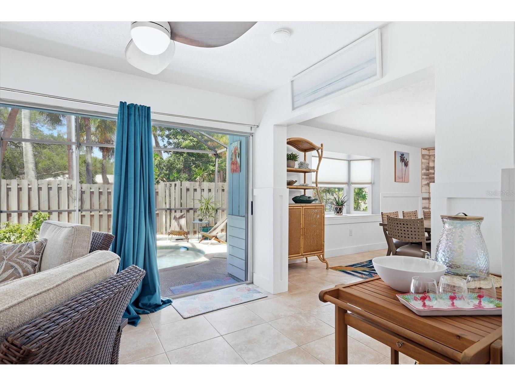 5128 Oxford Drive Sarasota FL 34242 A4697056 image22