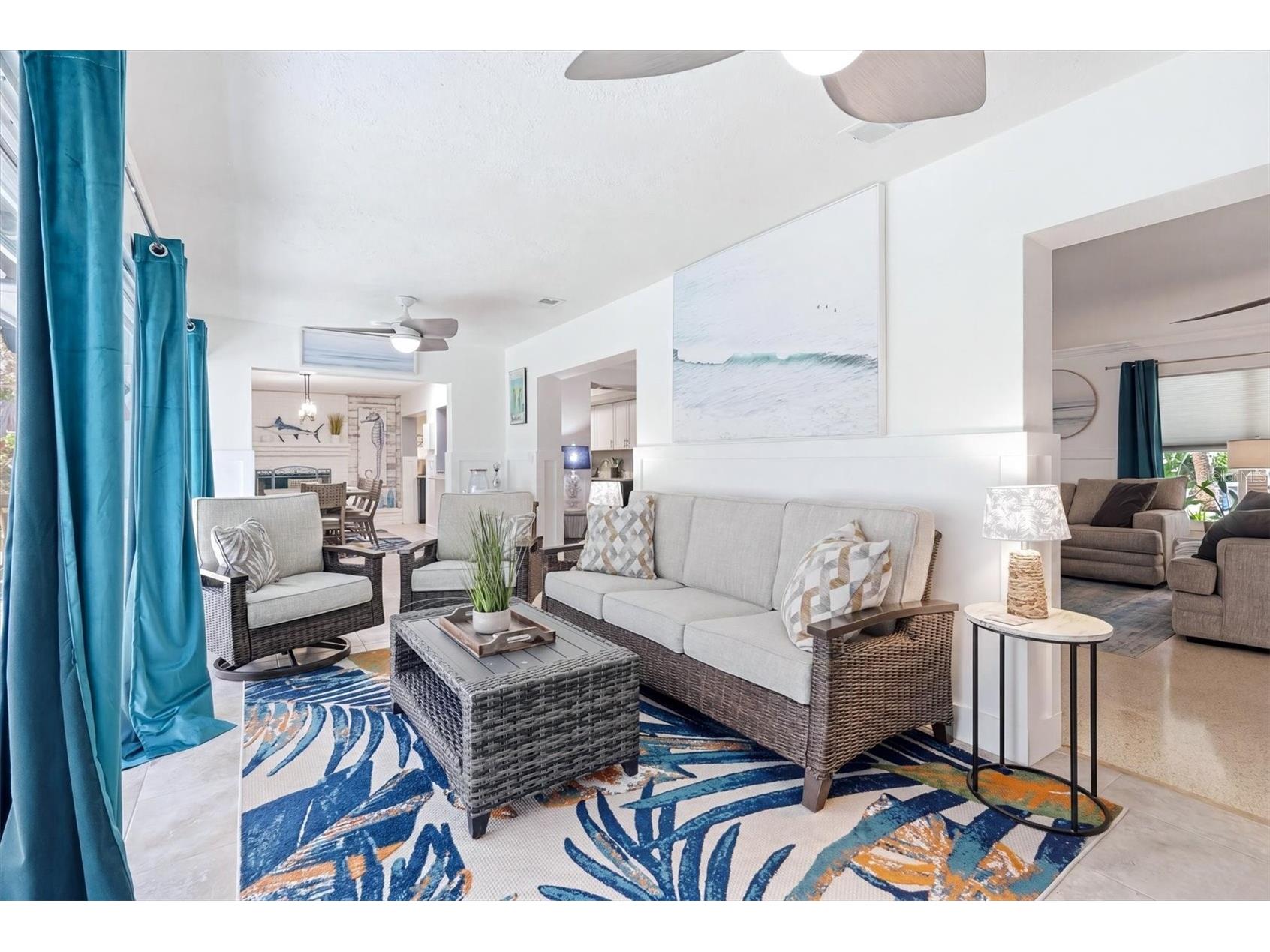 5128 Oxford Drive Sarasota FL 34242 A4697056 image25