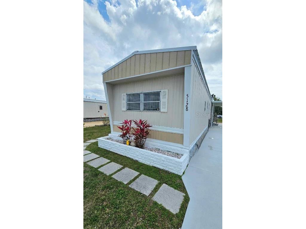 5128 Palena Boulevard North Port FL 34287 C7489404 image1