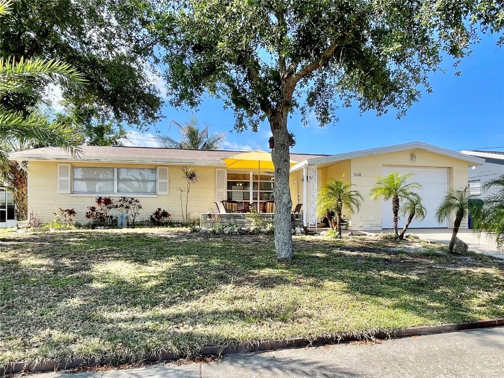 5128 Perennial Drive Holiday FL 34690 W7874618 image1