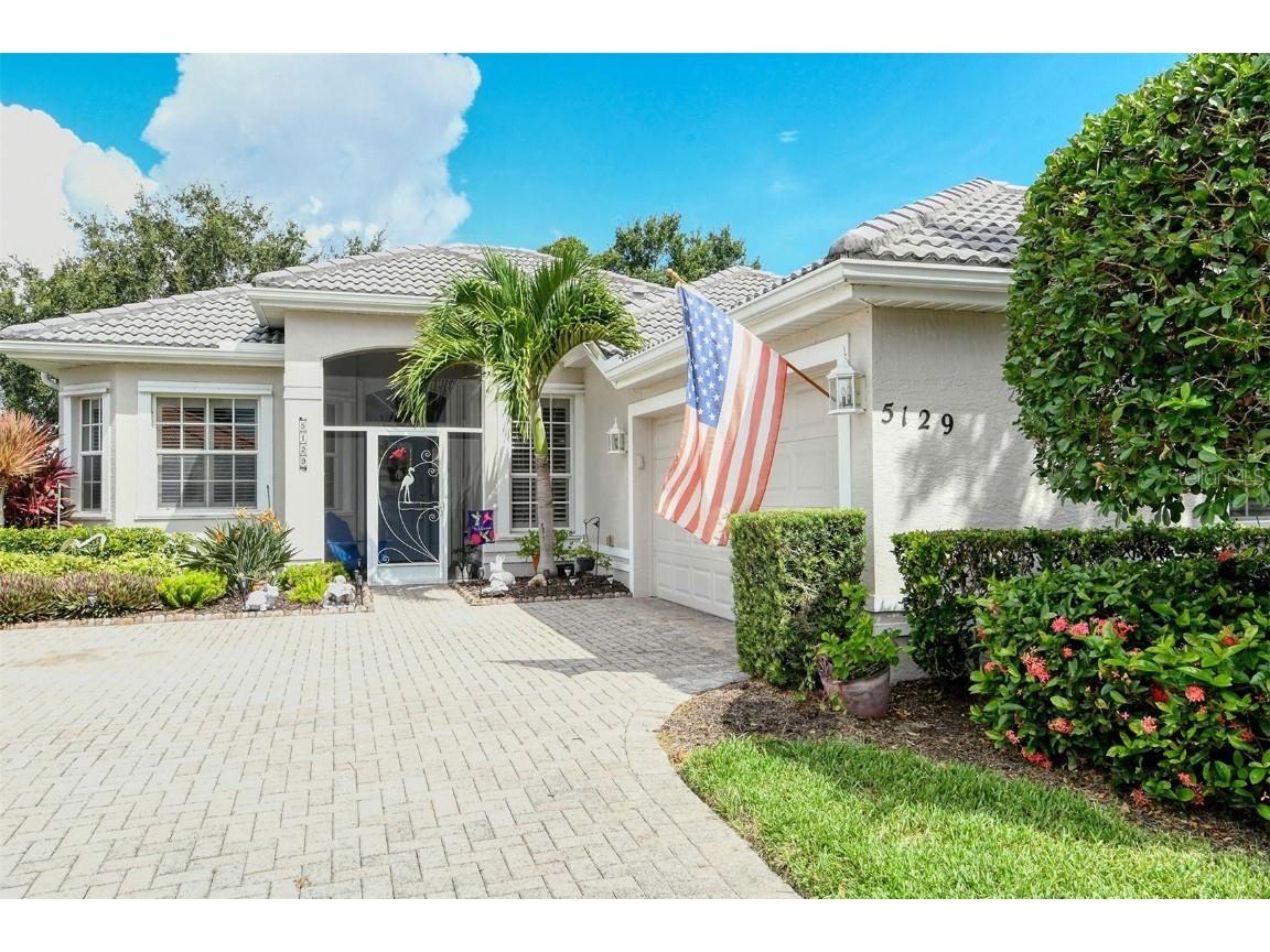 5129 Flagstone Drive Sarasota FL 34238 A4578479 image1