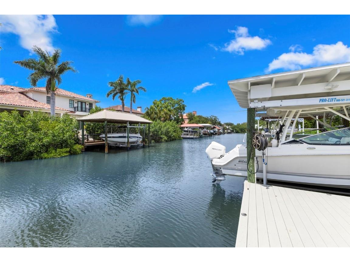 5129 W Neptune Way Tampa FL 33609 TB8434175 image69