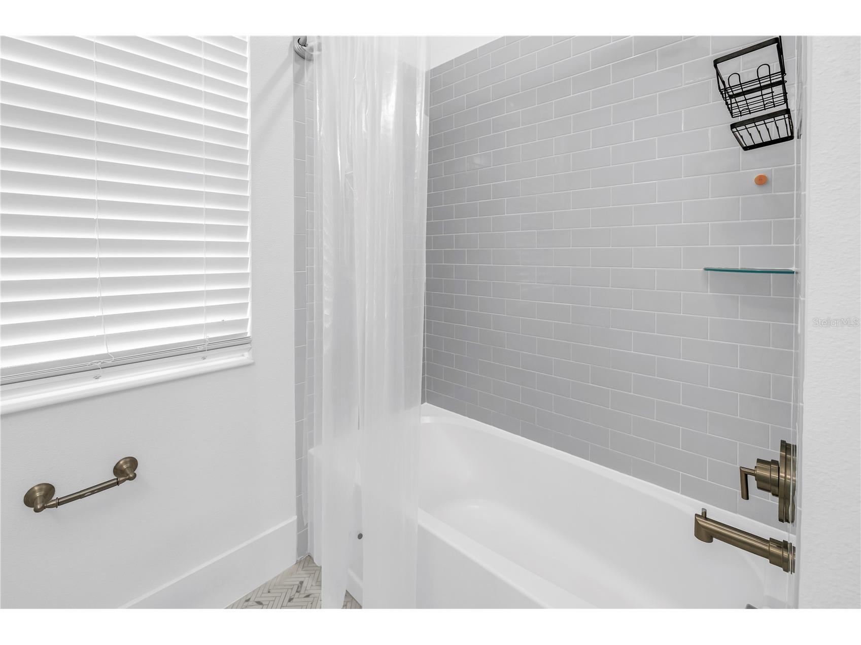 513 17th Avenue E Palmetto FL 34221 TB8531087 image14