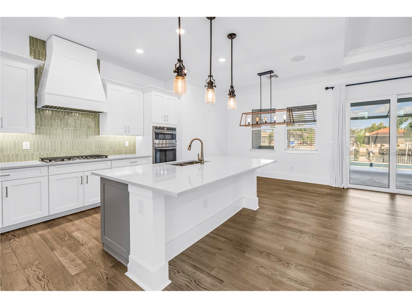 513 17th Avenue E Palmetto FL 34221 TB8531087 image3