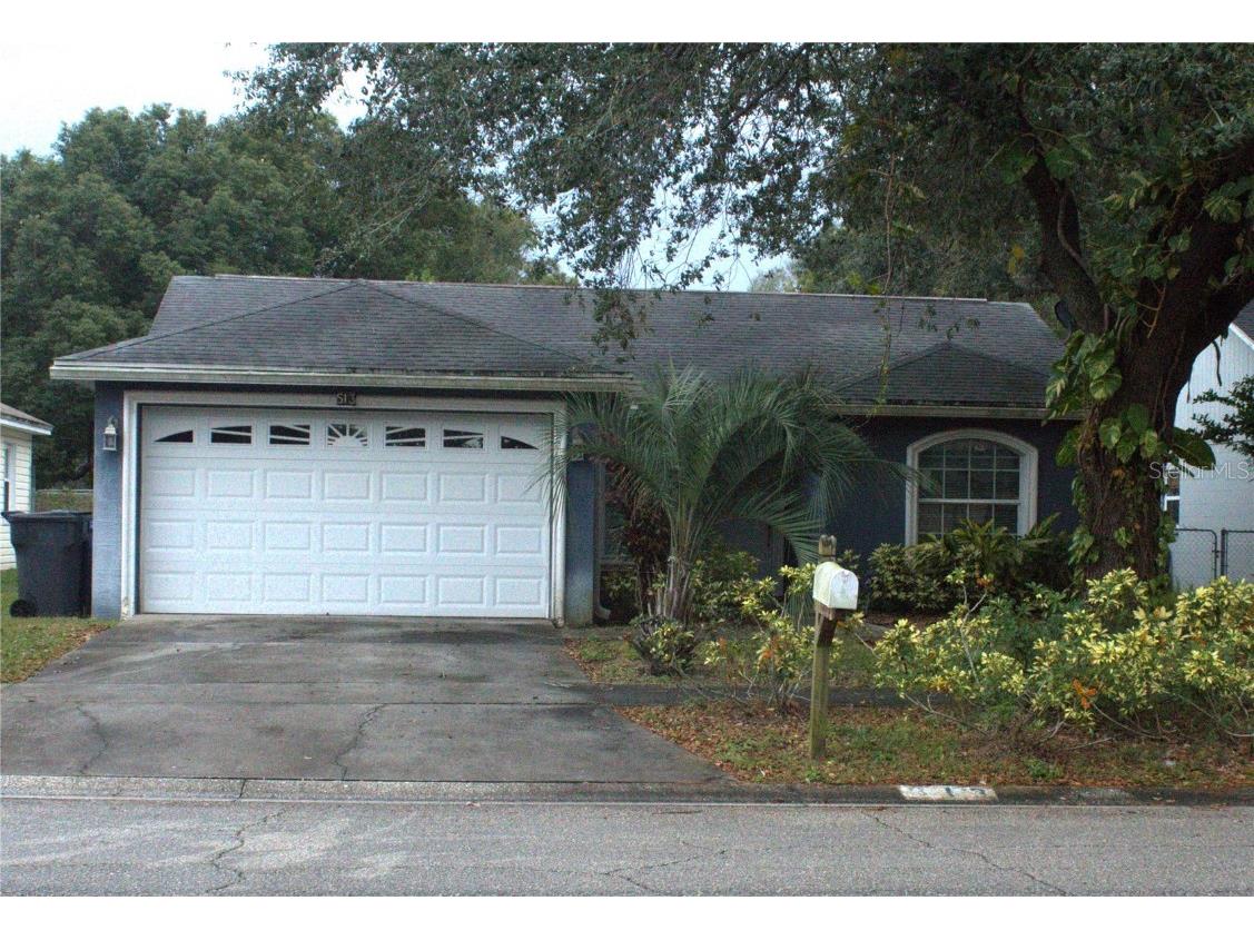 513 Center Point Road Valrico FL 33594 T3547198 image1