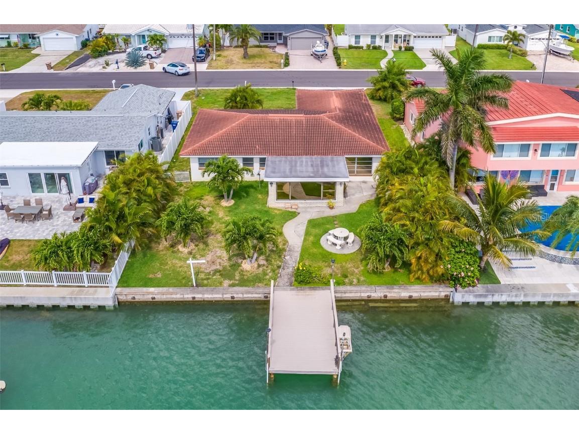 513 Crystal Drive Madeira Beach FL 33708 U8235828 image1