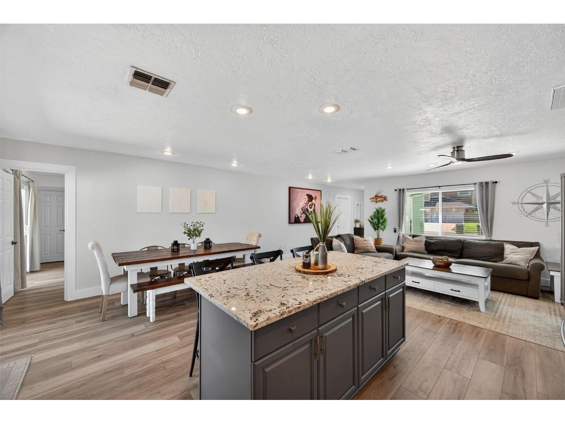 513 Dolphin Avenue SE Saint Petersburg FL 33705 TB8450798 image10