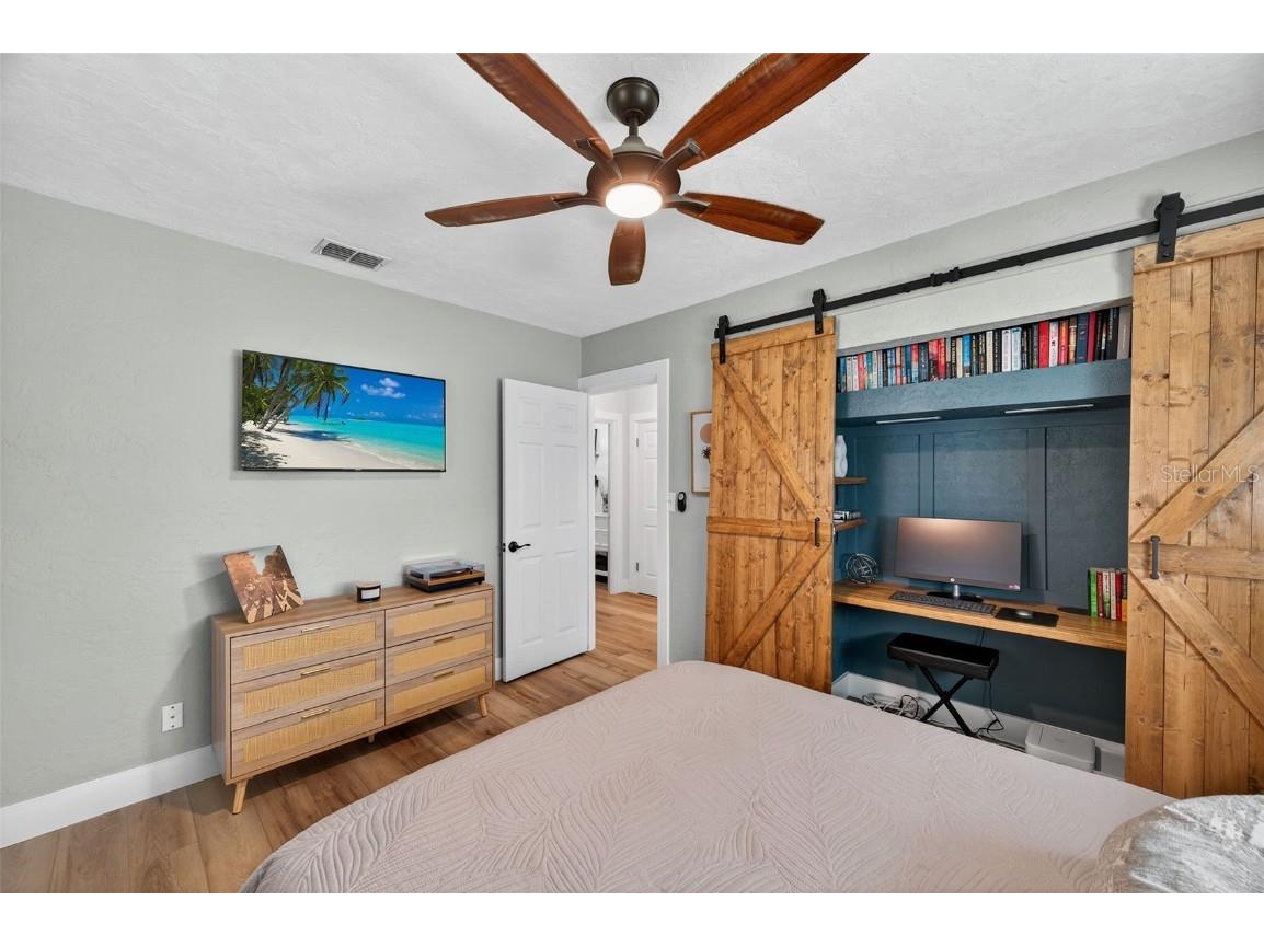 513 Dolphin Avenue SE Saint Petersburg FL 33705 TB8450798 image17