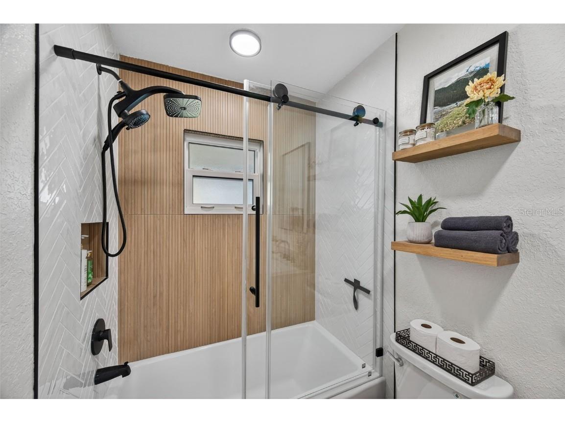 513 Dolphin Avenue SE Saint Petersburg FL 33705 TB8450798 image20