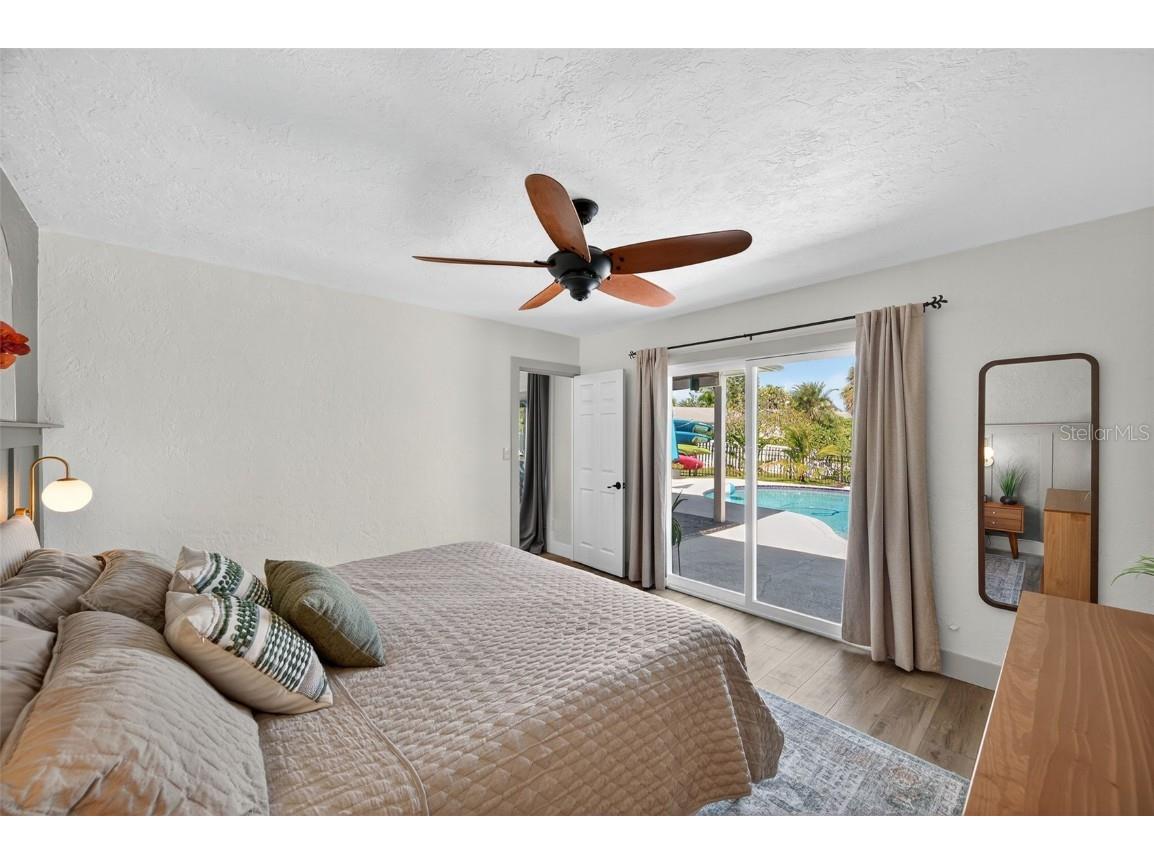 513 Dolphin Avenue SE Saint Petersburg FL 33705 TB8450798 image28