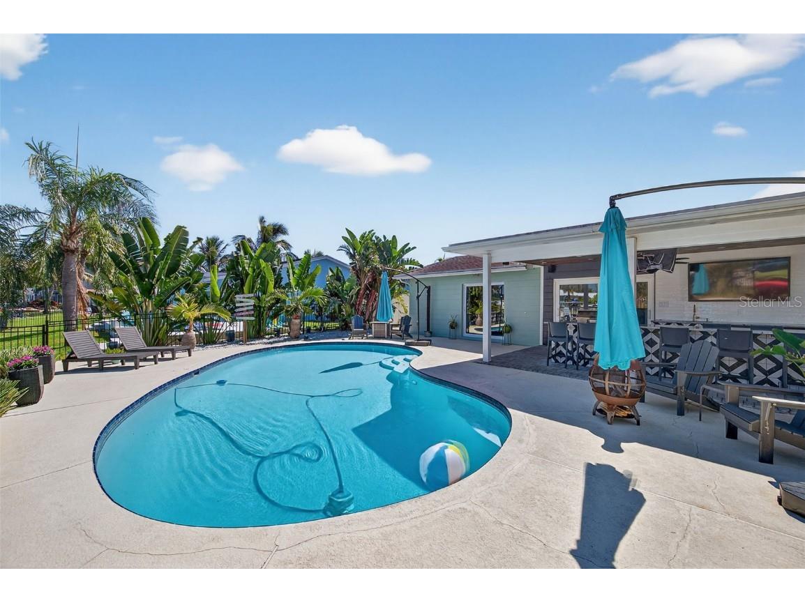 513 Dolphin Avenue SE Saint Petersburg FL 33705 TB8450798 image40