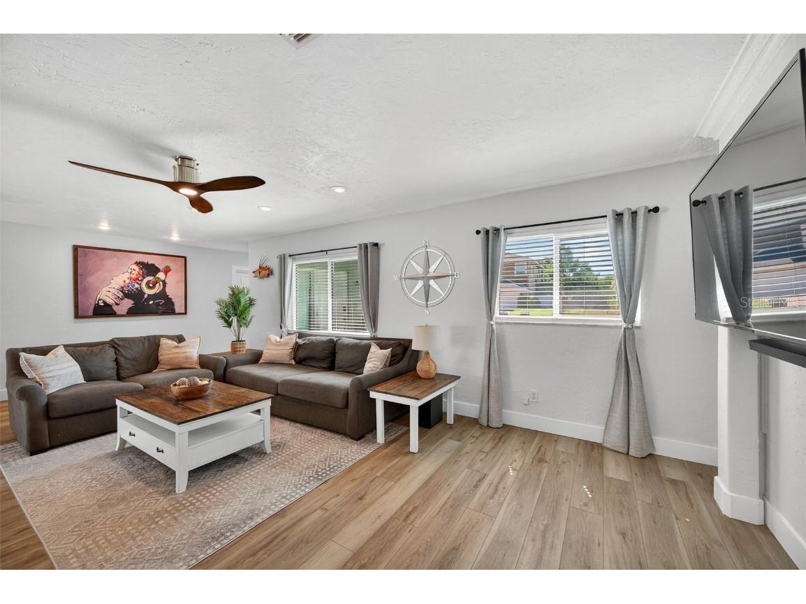 513 Dolphin Avenue SE Saint Petersburg FL 33705 TB8450798 image5