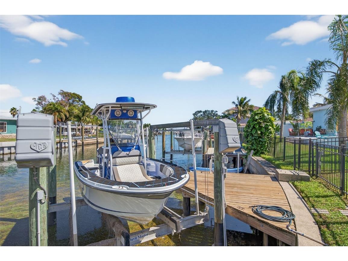 513 Dolphin Avenue SE Saint Petersburg FL 33705 TB8450798 image50