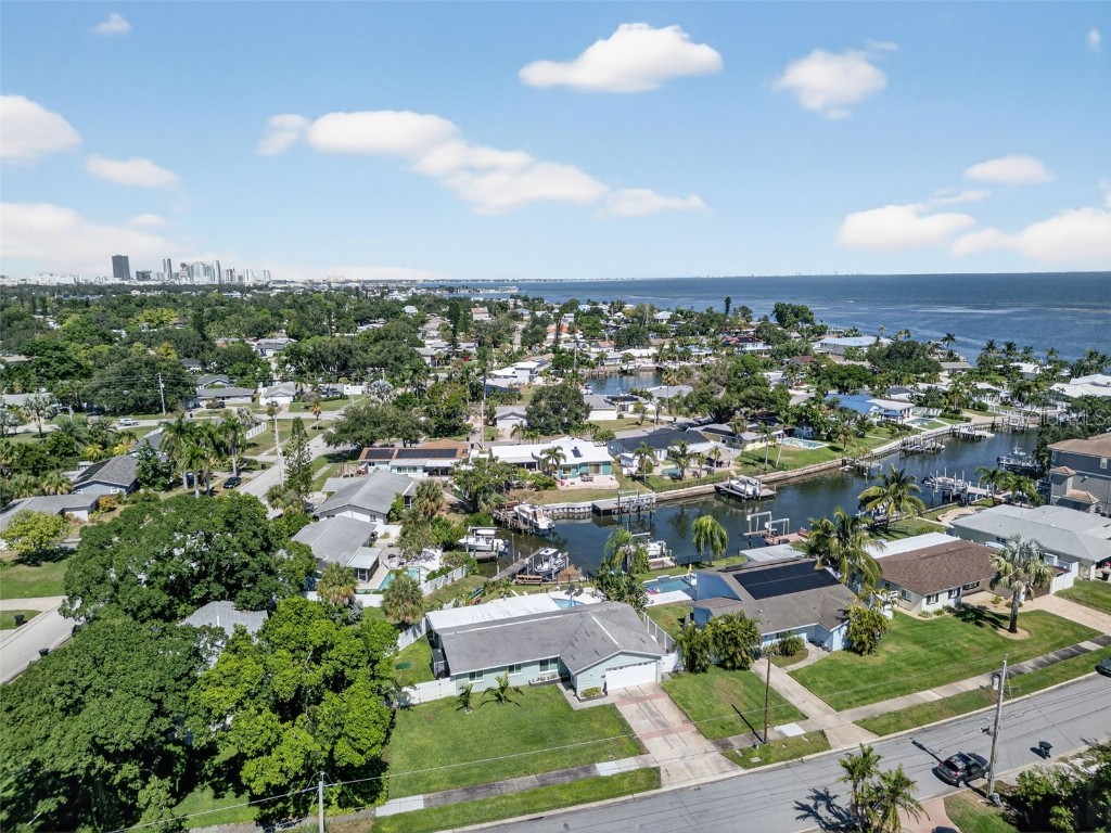 513 Dolphin Avenue SE Saint Petersburg FL 33705 TB8450798 image56