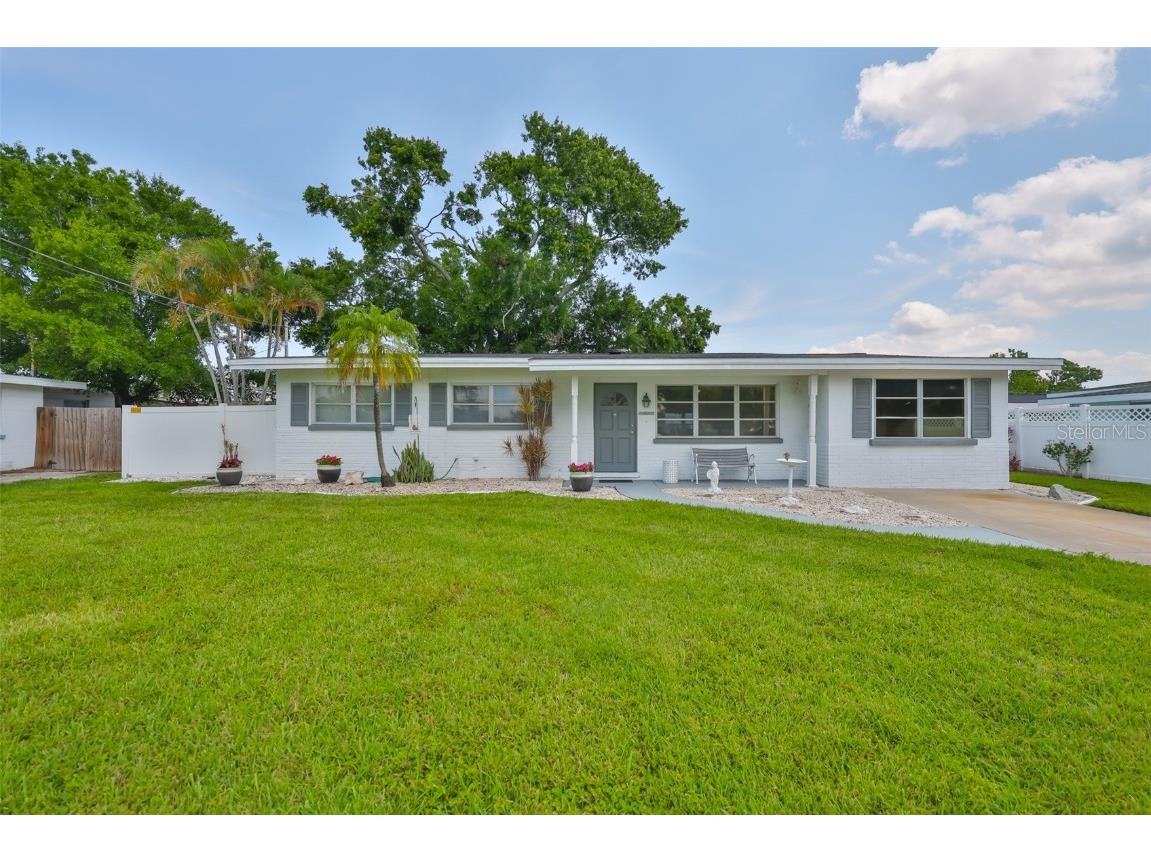 513 Fairhope Drive Apollo Beach FL 33572 TB8389116 image1